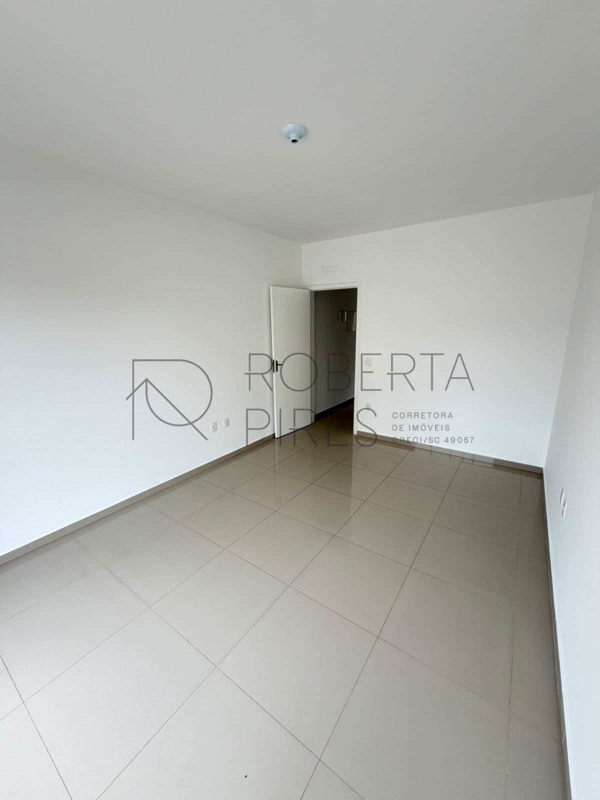 Sobrado à venda bairro Tabuleiro Camboriú – foto 3