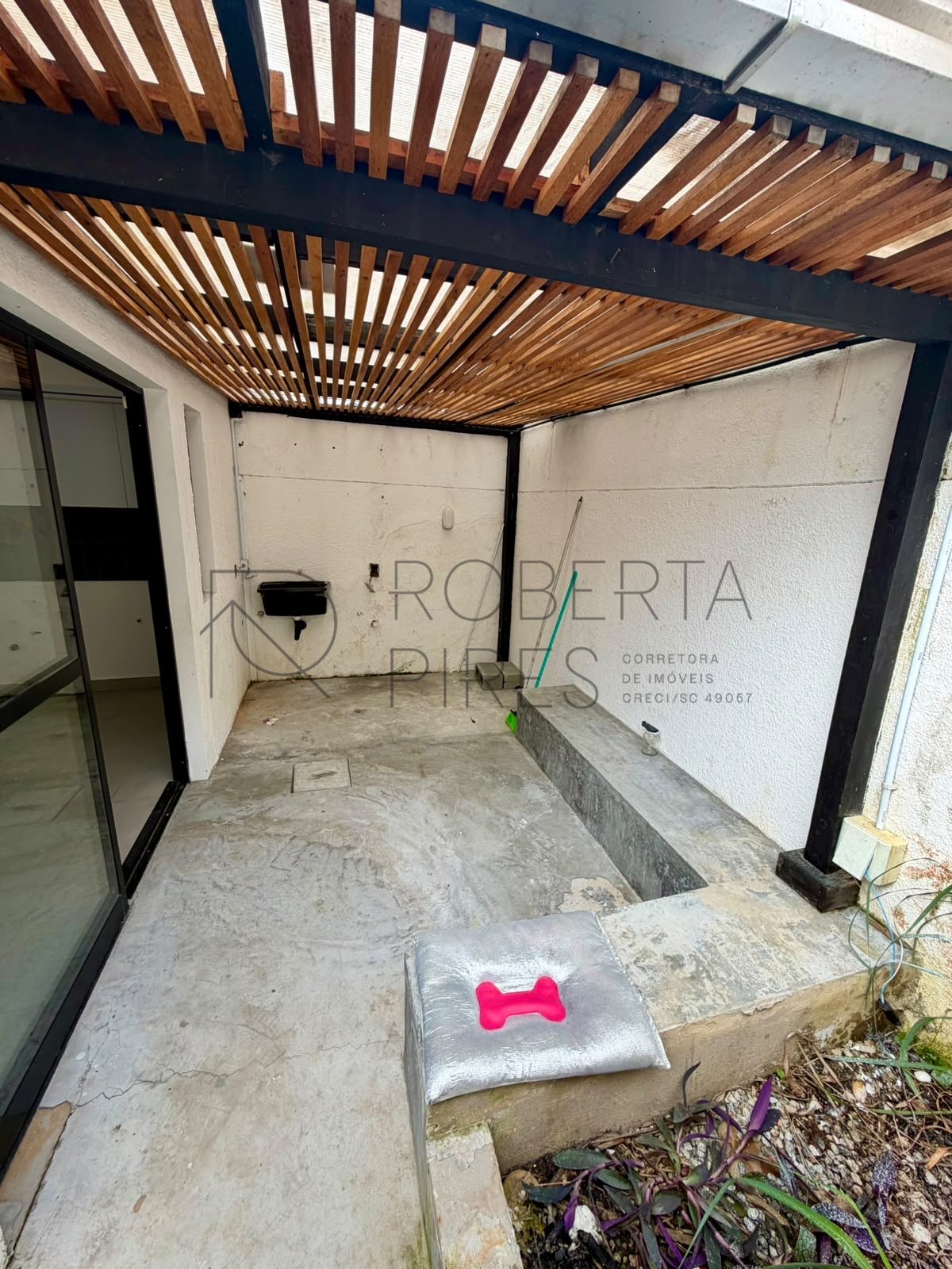 Sobrado 3 Quartos (1 suíte) – Rio Pequeno