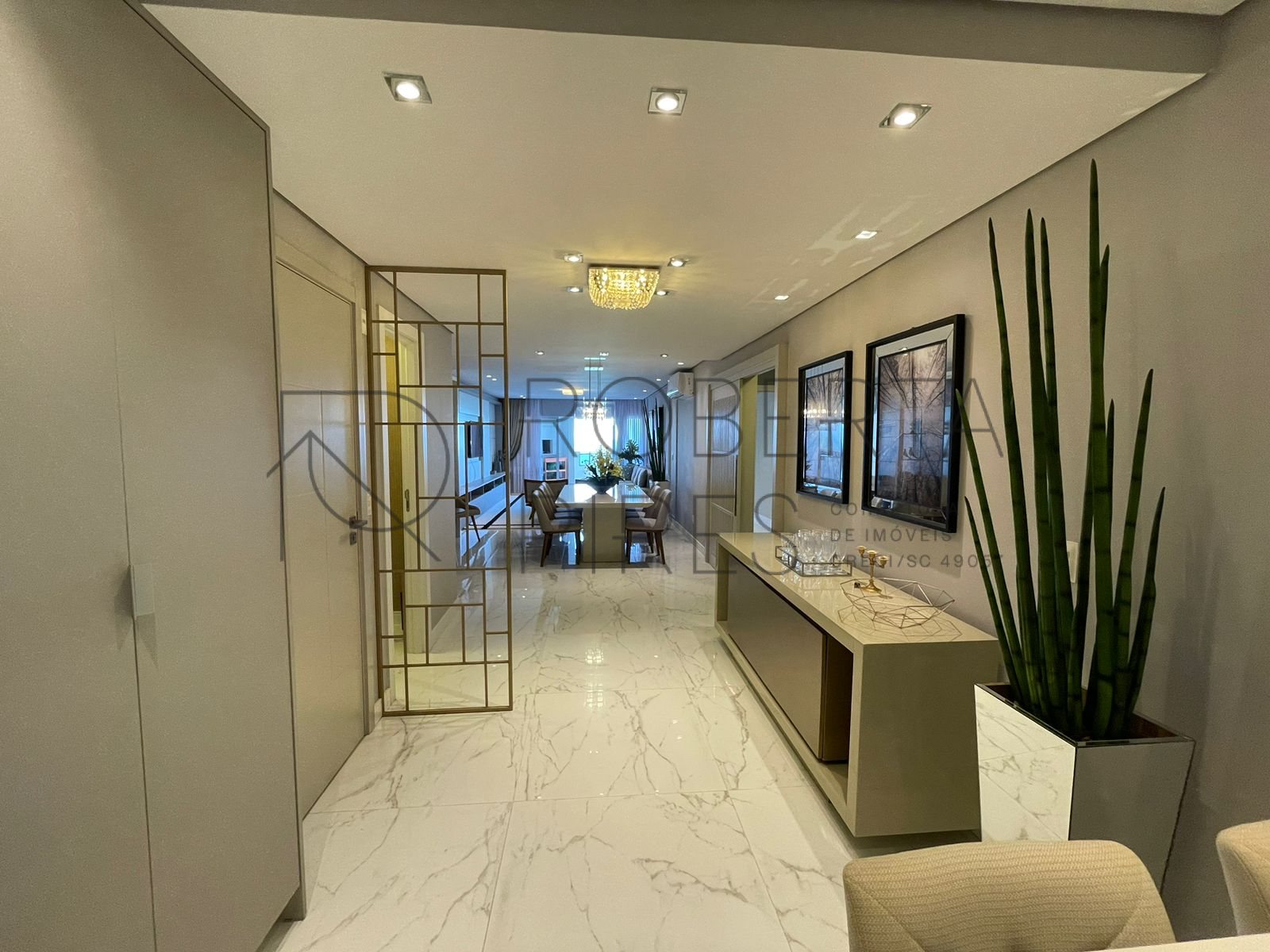 Amplo apartamento mobiliado na Barra sul Vista mar – foto 4