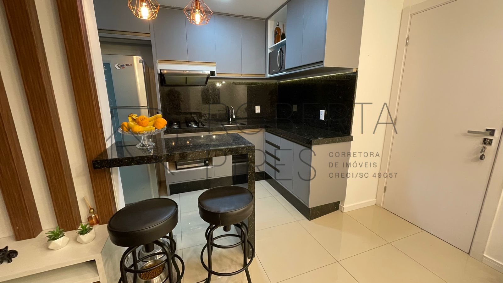 Lindo Apartamento Semi Mobiliado no Centro de Camboriú – foto 4