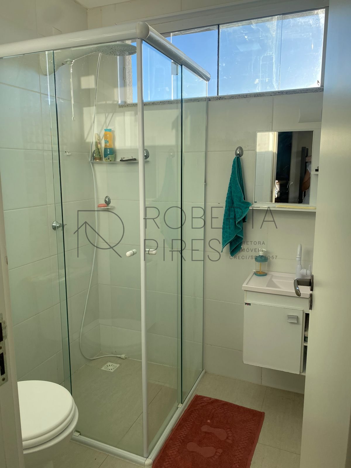 Lindo sobrado com 2 suítes semi mobiliado, ótima localização – foto 3