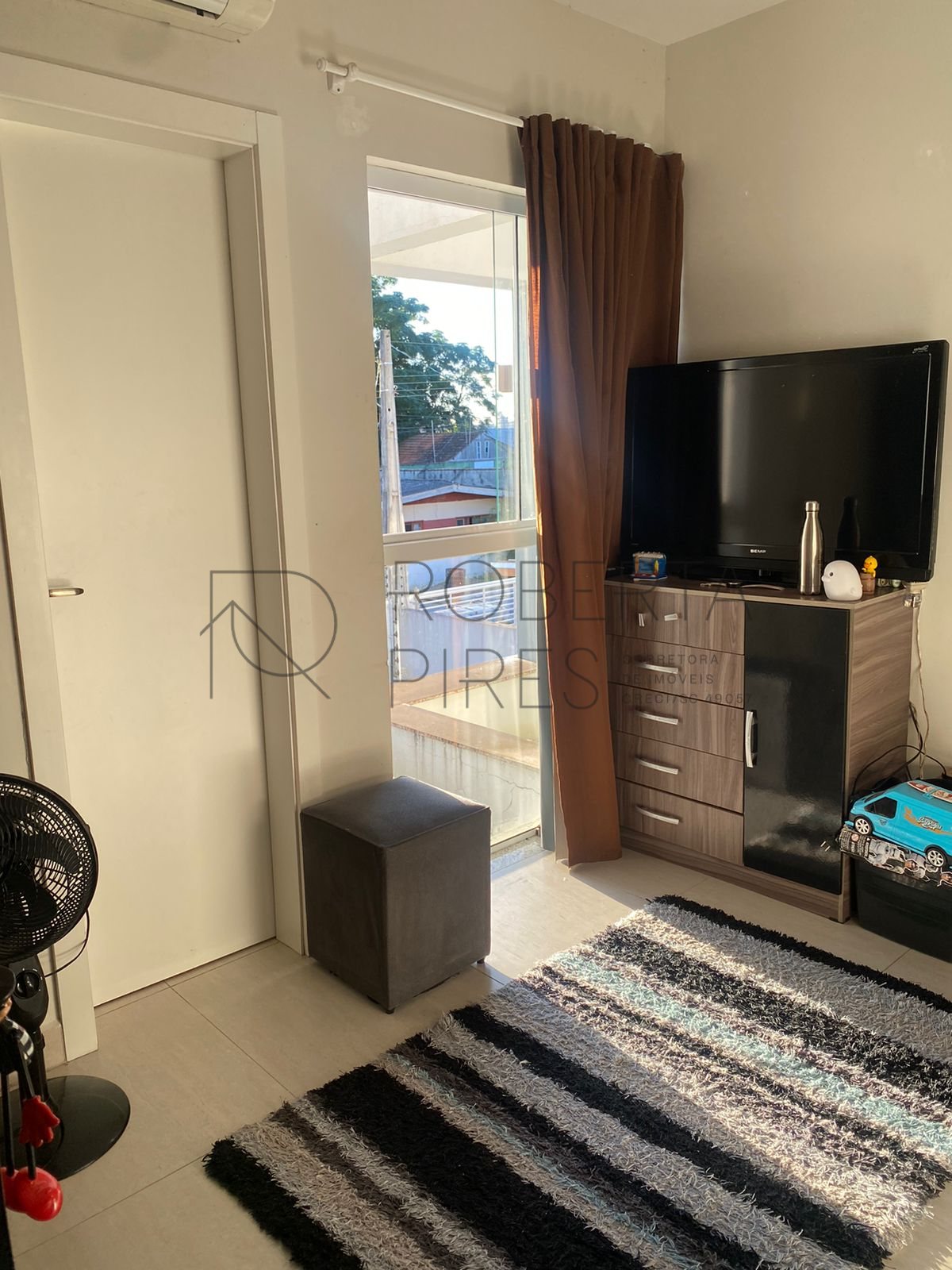 Lindo sobrado com 2 suítes semi mobiliado, ótima localização – foto 5
