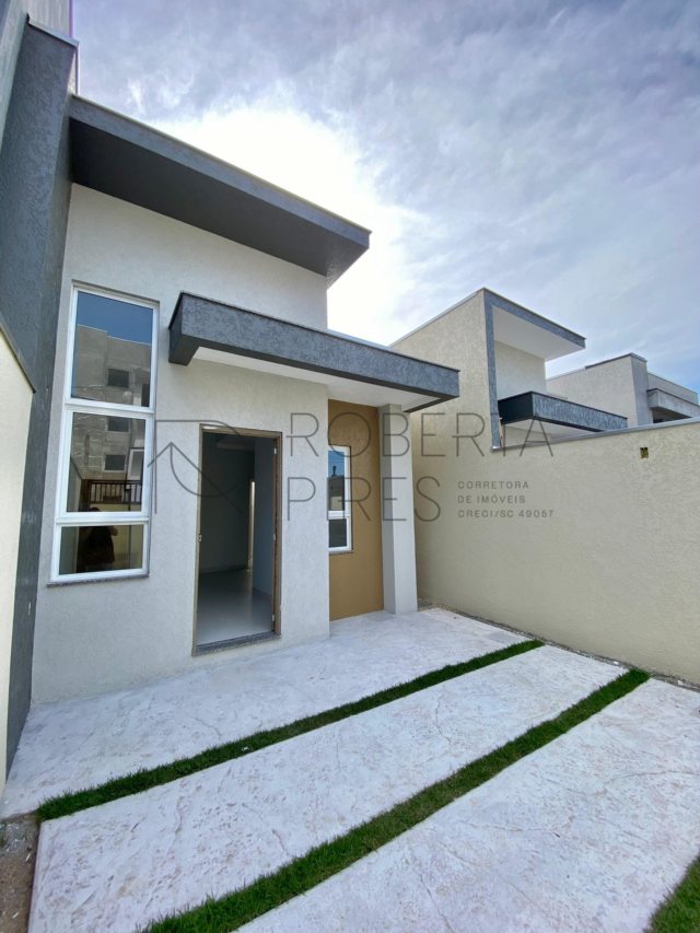 Casa 2 Quartos (1 suíte) – Rio Pequeno, Camboriú