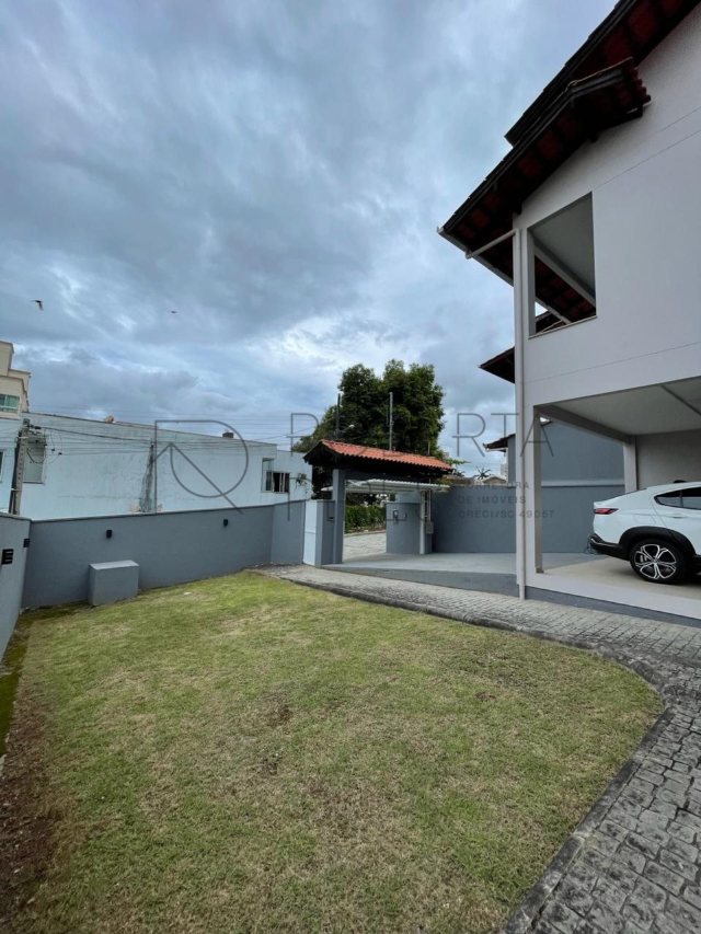 Casa 3 Quartos (1 suíte) – Centro, Camboriú